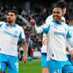 Marseille's Brazilian forward #14 Igor Paixao (R) celebrates scoring his team's first goal during the French L1 football match between Metz and Olympique de Marseille (OM) at the Stade Saint-Symphorien in Metz, eastern France on October 4, 2025. (Photo by Jean-Christophe VERHAEGEN / AFP) (Photo by JEAN-CHRISTOPHE VERHAEGEN/AFP via Getty Images)